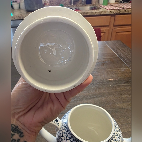 Adams Blue and White Ceramic Teapot - Picture 6 of 11